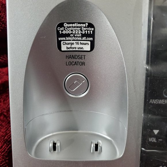 AT&T Cordless Telephone, Base, and Digital Answering System Single Line - Picture 3 of 16